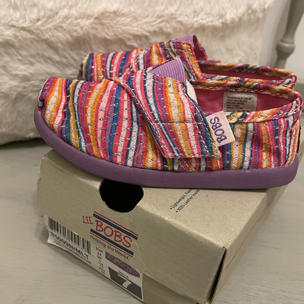 Brand new rainbow sparkle tddler Bobs